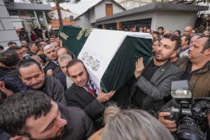 - Cenaze törenlerine, Adalet Bakanı Yılmaz Tunç, Aile ve Sosyal