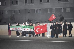 BİTLİS (AA) – Bitlis'te yurtta kalan Suriyeli kız öğrenciler, Suriye'nin