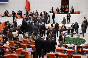 TBMM (AA) – CHP Denizli Milletvekili Şeref Arpacı, "Tekstil sektöründe