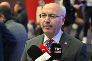 ADANA (AA) – Cumhurbaşkanlığı İnsan Kaynakları Ofisinin koordinasyonunda, genç yetenekler