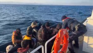 ÇANAKKALE (AA) – Ege Denizi'nin kuzeyinde, Çanakkale'nin Ayvacık ilçesi açıklarında