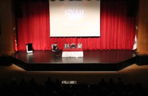 ERZURUM (AA) – Erzurum'da, doktor ve sağlık çalışanları tarafından "Gazze'yi