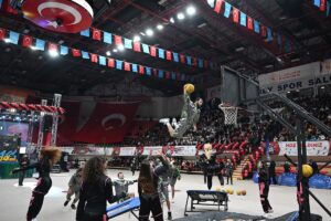 GAZİANTEP (AA) – Gaziantep'te 17 branşta gerçekleştirilen "3. Gazi Oyunları"