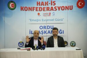 - "Zulümleri halkına yapan, halkını bombalayan, şehirlerini yok eden, halkının