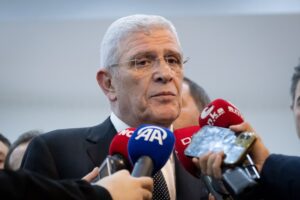 - "(DEM Parti'nin, İmralı ziyaretine ilişkin açıklaması) Kimin ne istediği