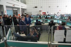 İZMİR (AA) – İzmir Valisi Süleyman Elban, kentte yılbaşı tedbirleri