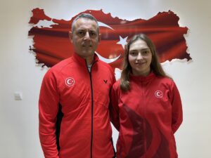 TEKİRDAĞ (AA) – MESUT KARADUMAN – Tekirdağ'da annesinin yönlendirmesiyle zayıflamak