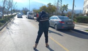 MANİSA (AA) – Manisa'nın Şehzadeler ilçesinde çıkan silahlı kavgada bir