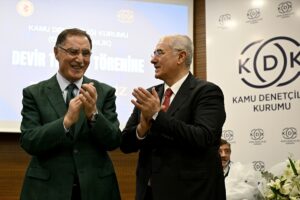 ANKARA (AA) – Kamu Başdenetçisi (Ombudsman) seçilen Mehmet Akarca, Şeref