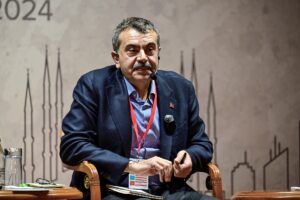 İSTANBUL (AA) – Milli Eğitim Bakanı Yusuf Tekin ile İlim