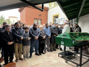 SAKARYA (AA) – Sakarya'nın Adapazarı ilçesinde otomobilin çarptığı 10 yaşındaki