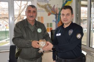 SAMSUN (AA) – Samsun'un Havza ilçesinde polisler tarafından bulunan yaralı