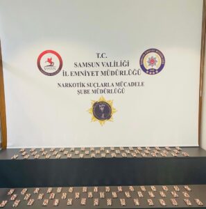 SAMSUN (AA) – Samsun'un Atakum ilçesinde düzenlenen uyuşturucu operasyonunda 5