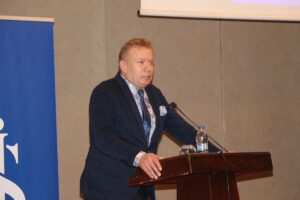 İSTANBUL (AA) – TARSİM, Adana'da gerçekleştirilen Çiftçi Buluşmaları Toplantısı'nda çiftçilerle