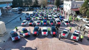 TUNCELİ (AA) – Tunceli'de emniyete ve jandarmaya tahsil edilen 44