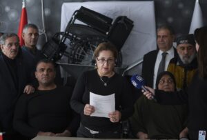 ANKARA (AA) – Türkiye Sakatlar Konfederasyonu üyeleri, engelli araçlarına yönelik