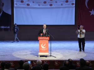 DİYARBAKIR (AA) – Yeniden Refah Partisi Genel Başkanı Fatih Erbakan,
