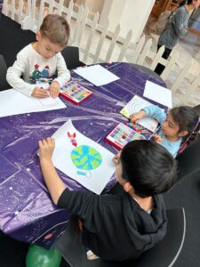 İSTANBUL (AA) – Çocuklara sanatla çevre bilincini oluşturmayı amaçlayan ve