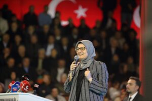 ÇORUM (AA) – Adalet Bakanı Yılmaz Tunç, Bolu'daki Kartalkaya Kayak