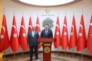 ÇORUM (AA) – Adalet Bakanı Yılmaz Tunç, Çorum'da ziyaretler gerçekleştirdi.