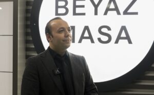 AFYONKARAHİSAR (AA) – Afyonkarahisar'da boğazına yiyecek takılan kişi, Heimlich manevrasıyla