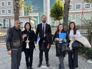 ANTALYA (AA) – Antalya'nın Alanya ilçesinde karısını 6. kattaki dairelerinin