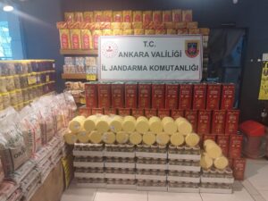 - Operasyonda, 2 bin 500 litre sahte zeytinyağı, 1000 kilogram