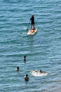 ANTALYA (AA) – Antalya'da güneşli havayı değerlendirmek isteyen kent sakinleri
