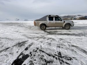 ARDAHAN (AA) – Kars-Ardahan sınırında bulunan buzla kaplı Çıldır Gölü'ne