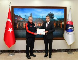 ARDAHAN (AA) – Ardahan Valisi Hayrettin Çiçek, kentteki tipi nedeniyle