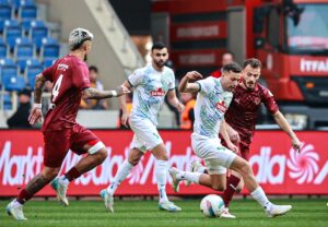 - Atakaş Hatayspor: 1 - Çaykur Rizespor: 1 (İlk yarı)