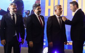 SİVAS (AA) – Enerji ve Tabii Kaynaklar Bakanı Alparslan Bayraktar,