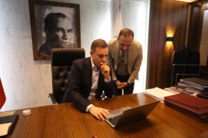 BALIKESİR (AA) – Balıkesir Büyükşehir Belediye Başkanı Ahmet Akın, Anadolu