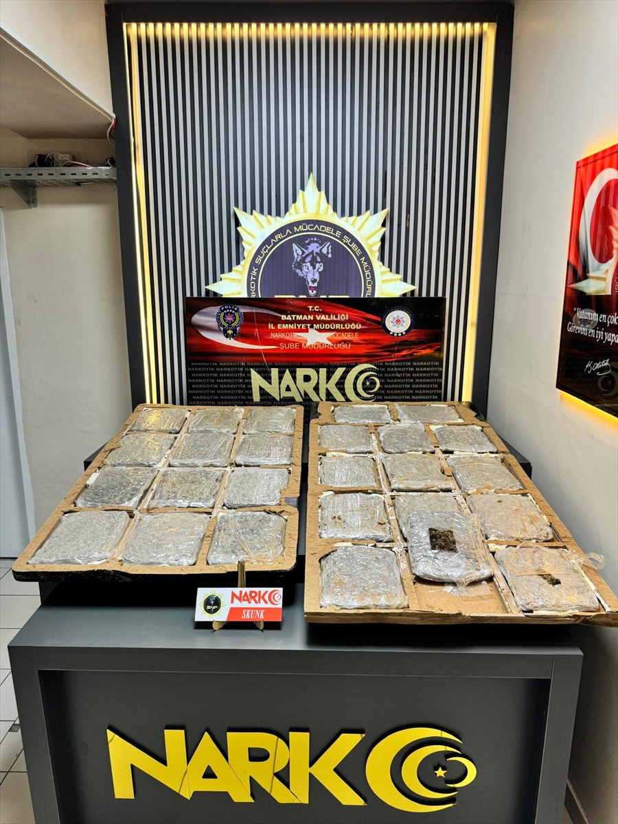 BATMAN (AA) – Batman'da düzenlenen uyuşturucu operasyonunda gözaltına alınan 3