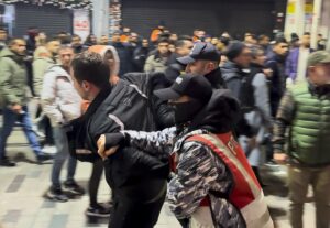 İSTANBUL (AA) – Beyoğlu'nda çıkan iki grup arasında çıkan kavgaya