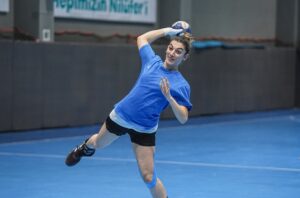 BURSA (AA) – SERGEN SEZGİN – Hentbol Kadınlar Süper Lig'inde