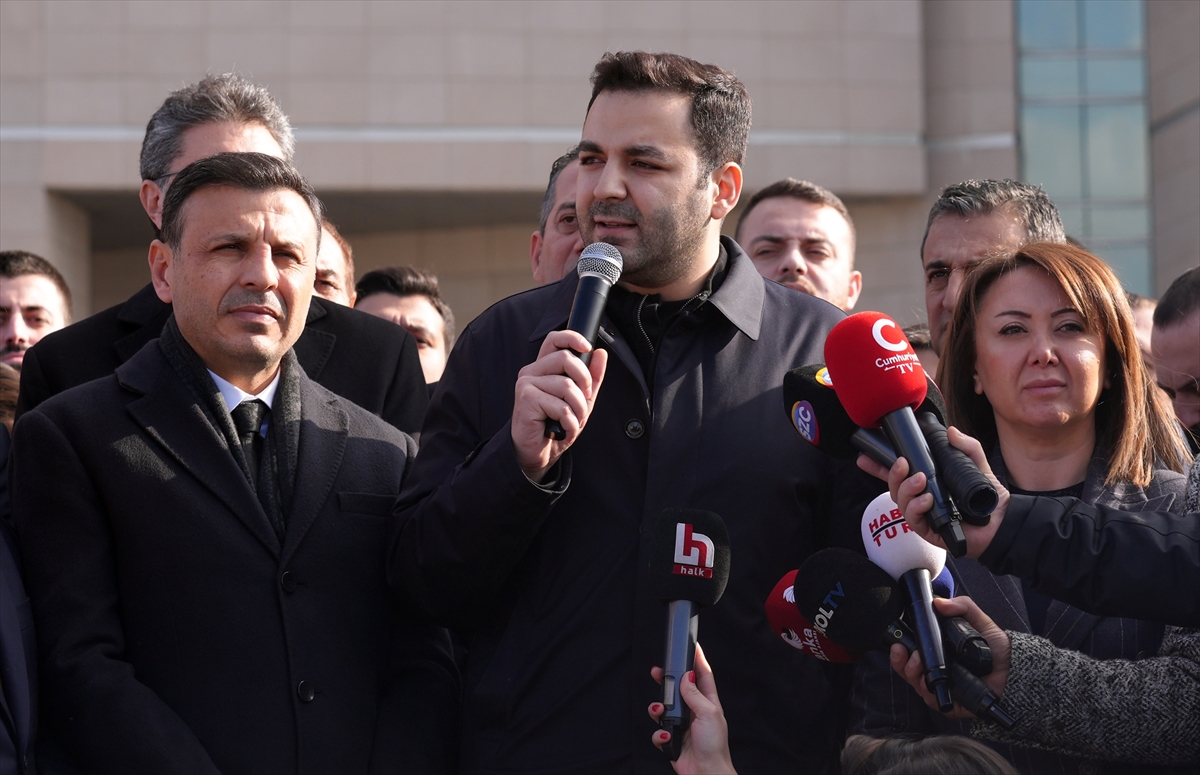 CHP Gençlik Kolları Genel Başkanı Cem Aydın adli kontrol şartıyla serbest bırakıldı