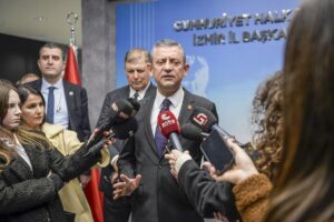 - "(Kartalkaya Kayak Merkezi'nde bulunan Grand Kartal Otel'de çıkan yangın)