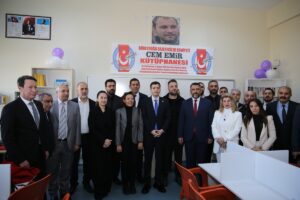 DİYARBAKIR (AA) – Van'da 2011'de meydana gelen depremde hayatını kaybeden