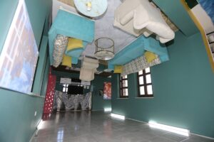 DİYARBAKIR (AA) – Diyarbakır'ın merkez Sur ilçesinde eşyaların tavana yerleştirilmesiyle