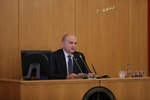 DÜZCE (AA) – Düzce Belediye Başkanı Faruk Özlü, İstanbul'a içme