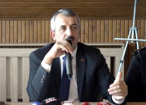 EDİRNE (AA) – Edirne Valisi Yunus Sezer, geçen yıl düzensiz