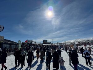 KAYSERİ (AA) – Türkiye'nin önemli kayak merkezlerinden Erciyes'i, 2025'in ilk