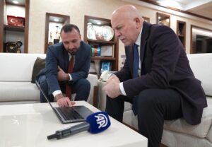 ERZURUM (AA) – Erzurum Büyükşehir Belediye Başkanı Mehmet Sekmen, Anadolu
