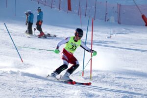 - Etkinlikler kapsamında düzenlenen kış sporları yarışları başladı