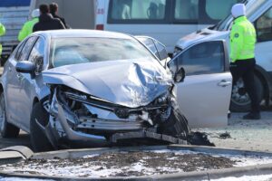 ERZURUM (AA) – Erzurum'da minibüs ile otomobilin çarpışması sonucu 6