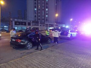 İSTANBUL (AA) – İstanbul Esenyurt'ta, polis ekiplerince "asayiş ve dar