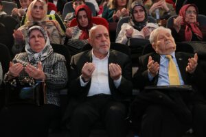 KOCAELİ (AA) – Eski Çalışma ve Sosyal Güvenlik Bakanı ve