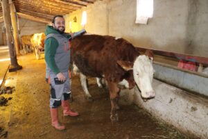 - İzmir'de yaşayan maliyet kontrol uzmanı Berkan Karlankuş, şehir hayatından