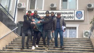 İSTANBUL (AA) – Fatih'te, bir kişinin bıçaklanarak öldürülmesine ilişkin gözaltına